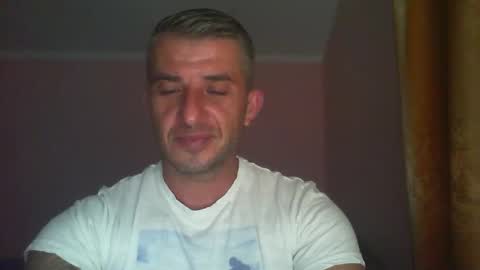 Snapshot of _marrrio chatting on 10.11.25 _marrrio online show from 10.11.25