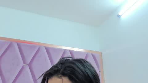 Snapshot of _maskedgirl_ chatting on 10.16.25 Nahayo online show from 10.16.25