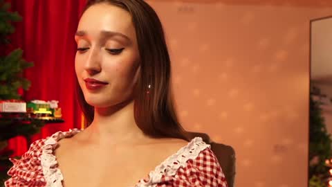 Snapshot of _meganmeow_ chatting on 12.07.24 Saturday - start 2030-2130 GMT online show from 12.07.24