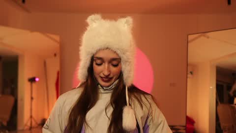 Snapshot of _meganmeow_ chatting on 01.18.25 Saturday - start 2030-2130 GMT online show from 01.18.25