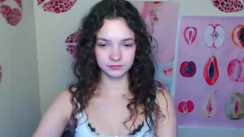 Snapshot of _megasta chatting on 11.11.25 Susie online show from 11.11.25