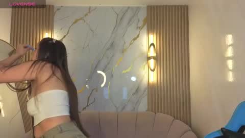 Snapshot of _mia_sweet_b chatting on 10.14.25 _mia_sweet_b online show from 10.14.25
