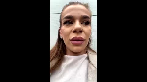 Snapshot of _milagoddess chatting on 09.25.25 AstrideVonTeese online show from 09.25.25