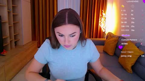 Mia online show from 11.06.25