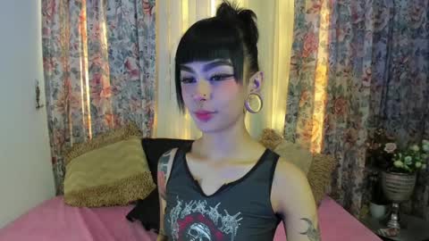 Snapshot of _mizuki chatting on 01.17.25 mizuki  online show from 01.17.25