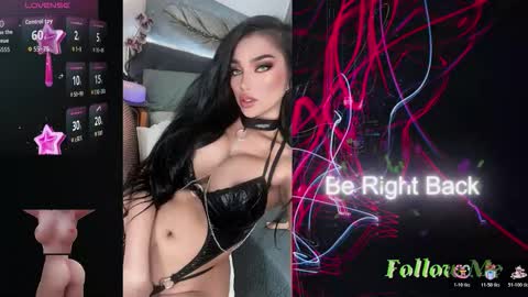 Snapshot of _morganmoore_ chatting on 10.20.25 MORGAN KEEP ON FOLLOWING online show from 10.20.25