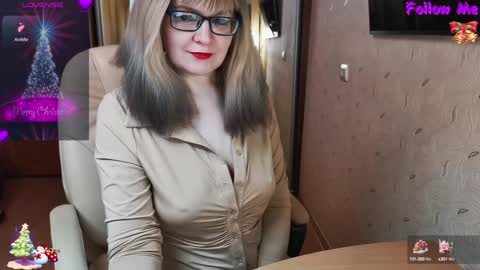 MagicWoman online show from 01.15.25