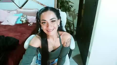 Snapshot of _natashaa19 chatting on 02.23.25 Natasha Rodriguez independent model online show from 02.23.25
