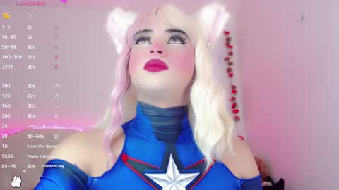 Snapshot of _natsuki chatting on 12.22.24 _natsuki online show from 12.22.24