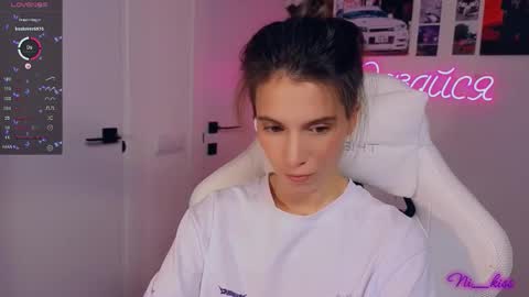 Snapshot of _ni_kiss chatting on 09.28.25 Nika online show from 09.28.25