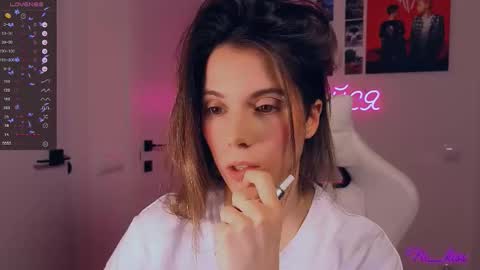 Snapshot of _ni_kiss chatting on 12.04.25 Nika online show from 12.04.25