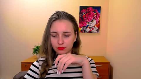 Snapshot of _nicole_new chatting on 03.11.25 Nica online show from 03.11.25