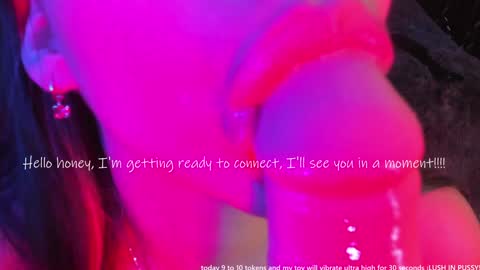 Snapshot of _noahjones chatting on 12.26.24 _noahjones online show from 12.26.24