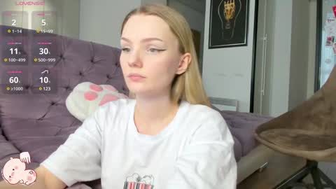 Snapshot of _passion_show_ chatting on 01.09.25 Tina online show from 01.09.25