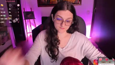 Snapshot of _peach__ chatting on 01.28.25 violeta ig online show from 01.28.25