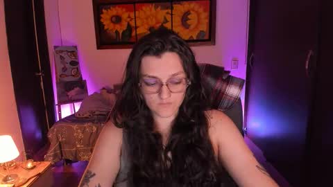 Snapshot of _peach__ chatting on 09.21.25 violeta ig online show from 09.21.25