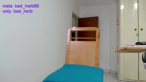 Alejandra  online show from 11.17.25