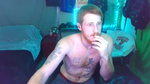 Snapshot of _redxxx chatting on 12.02.24 REDxxx online show from 12.02.24