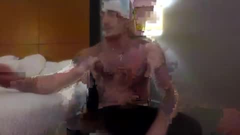 Snapshot of _redxxx chatting on 12.14.24 REDxxx online show from 12.14.24
