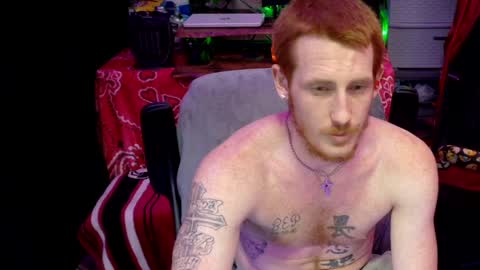 Snapshot of _redxxx chatting on 01.22.25 REDxxx online show from 01.22.25