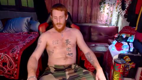 Snapshot of _redxxx chatting on 10.01.25 REDxxx online show from 10.01.25