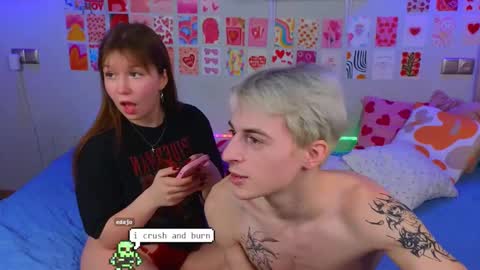 Snapshot of _reverse_gang_ chatting on 02.22.25 LISSAPVT IS OPEN online show from 02.22.25