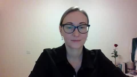 Snapshot of _sandyqueen__ chatting on 11.28.25 _sandyqueen__ online show from 11.28.25