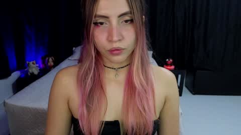 Snapshot of _sofiapink chatting on 12.14.24 Sofia online show from 12.14.24