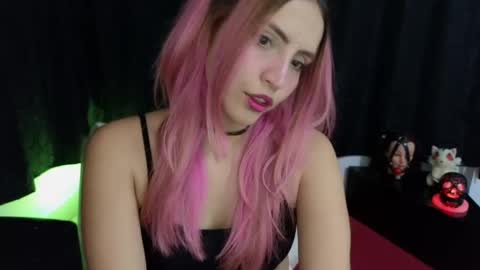 Snapshot of _sofiapink chatting on 02.10.25 Sofia online show from 02.10.25