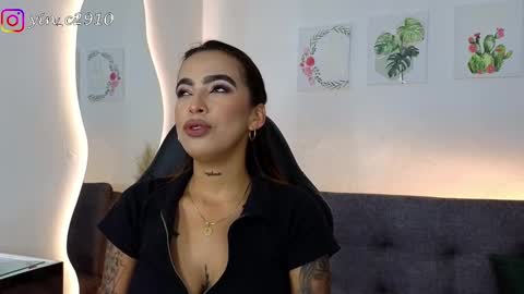 Snapshot of _sophiebrown__ chatting on 12.04.24 Andrea The Next Stream Wednesday online show from 12.04.24