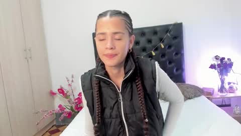 Sussi online show from 02.20.25