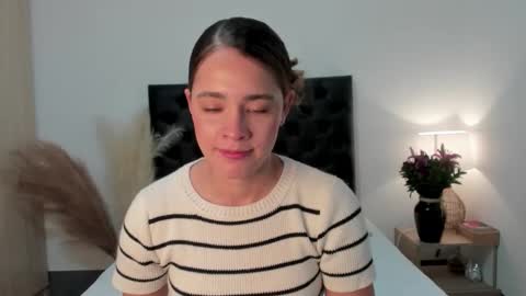 Sussi online show from 11.21.25