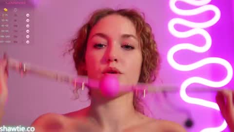 Snapshot of _taylor_swift chatting on 01.25.25 Taylor online show from 01.25.25