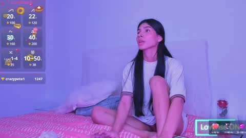 Snapshot of _violetadulce chatting on 02.05.25 Violeta online show from 02.05.25