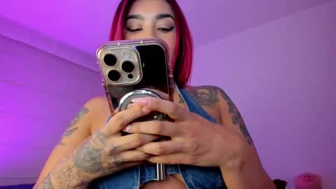 INSTAGRAM pinzon viviana online show from 10.12.25