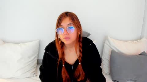 Snapshot of _vix555_ chatting on 12.14.24 Vix online show from 12.14.24