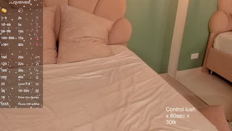 Snapshot of _vix555_ chatting on 02.09.25 Vix online show from 02.09.25