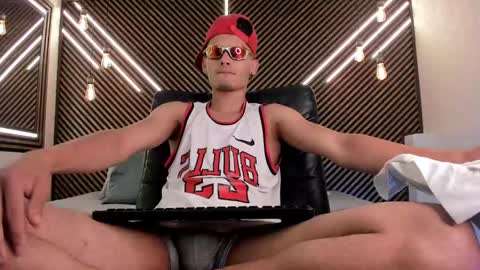  white fox  online show from 02.14.25