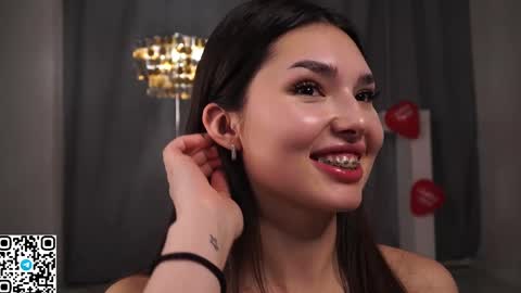 Anna online show from 02.14.25