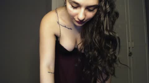 Snapshot of _your_love chatting on 12.24.24 Niki online show from 12.24.24