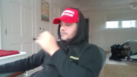 Snapshot of _zeus____ chatting on 01.11.25 Zeus online show from 01.11.25