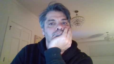 Snapshot of _zeus____ chatting on 02.10.25 Zeus online show from 02.10.25