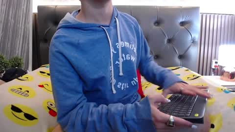 Snapshot of aaron_blink1 chatting on 12.02.24 Aaron online show from 12.02.24
