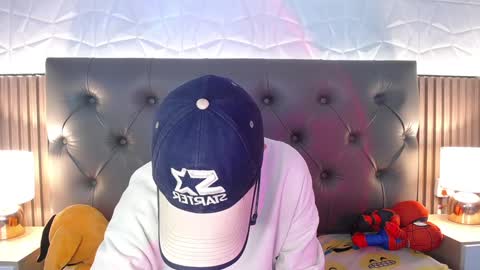 Snapshot of aaron_blink1 chatting on 01.07.25 Aaron online show from 01.07.25