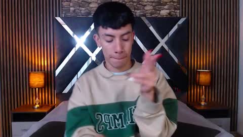 Snapshot of aaron_blink1 chatting on 09.18.25 Aaron online show from 09.18.25