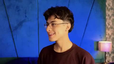 Aaron Ezequiel online show from 10.05.25