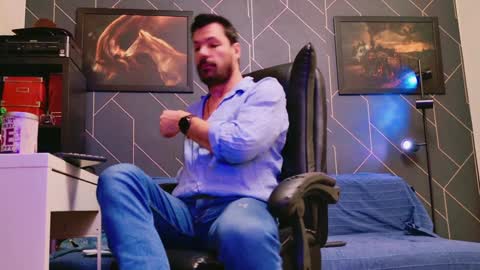 Aaron online show from 01.20.25