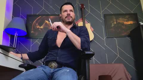 Aaron online show from 12.04.25