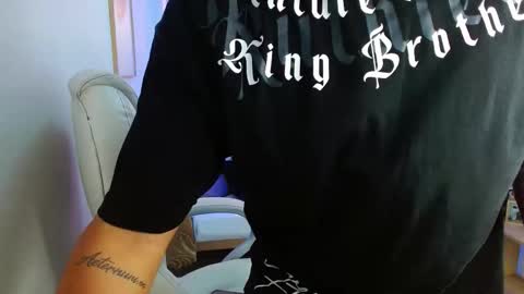 Aaron online show from 12.03.25