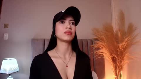 Snapshot of abbiejoness_ chatting on 11.06.25 Abbie Joness online show from 11.06.25